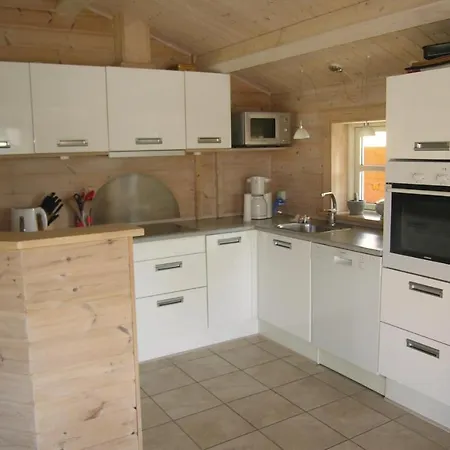 Amazing Home In Tranekaer With Sauna * Hou (Syddanmark)